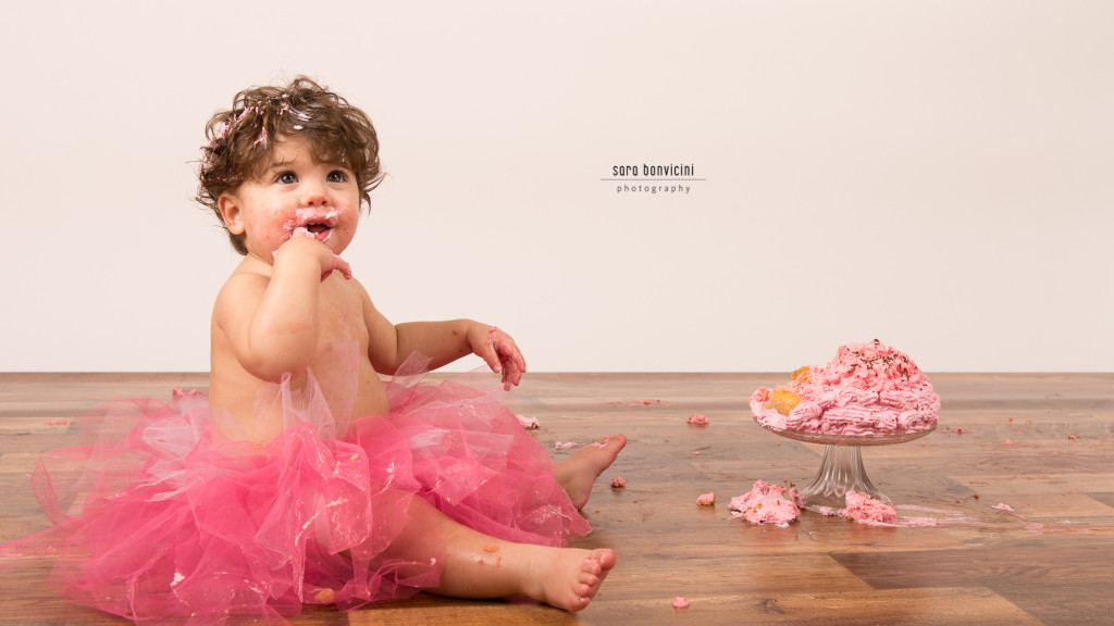 smash cake | alice 1 anno_fotografo bambini a rimini _Sara Bonvicini 15