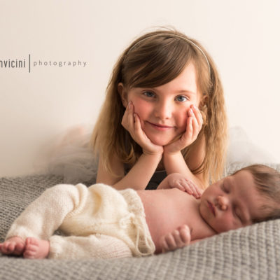 foto a neonati nati da pochi giorni a Rimini